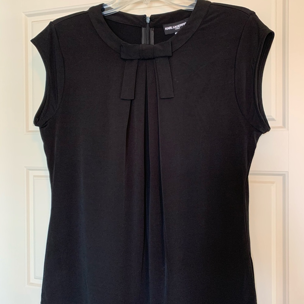 L KARL LAGERFELD BLACK WOMENS CAP SLEEVE SHIRT